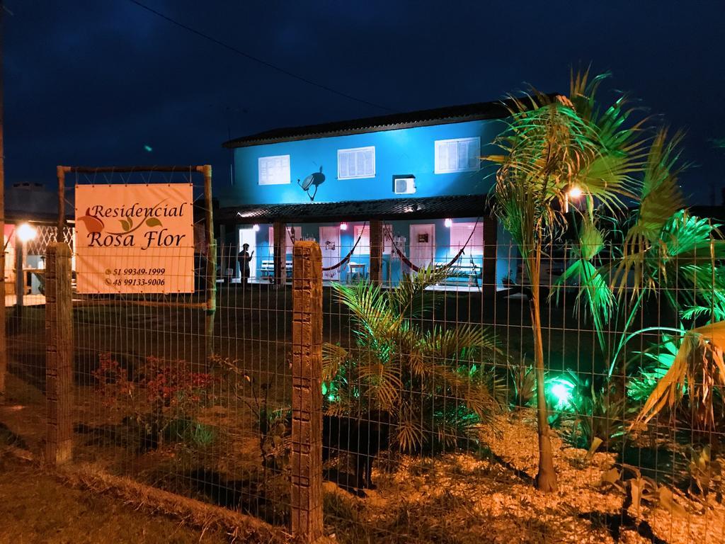 דירות פראייה דו רוזה Residencial Rosa Flor מראה חיצוני תמונה